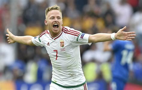 Marco rossi csapatára ismételten nehéz feladat vár, hiszen az. Sportszerű biztatást kér szurkolóitól a magyar válogatott ...