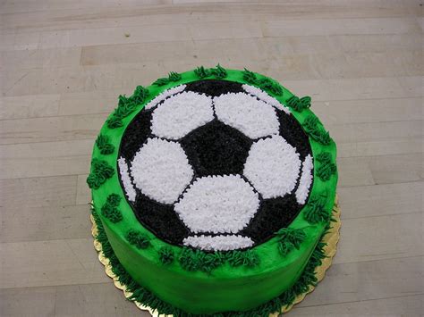 Soccer Cake — Soccer / Futball | Soccer birthday cakes, Soccer cake, Soccer ball cake