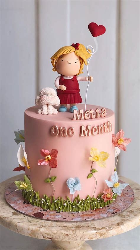 Bring a little girl's favorite song to life with this fabulous cake, with matching cupcakes for an additional treat. Super cute baby first birthday cake inspiration 1 - I Take ...