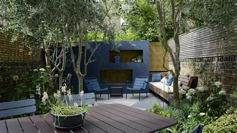 Courtyard Garden Ideas And Designs For Walled Spaces