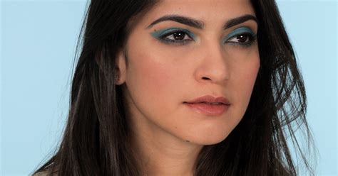 We did not find results for: Baby Blue Eyeshadow Easy Makeup Tutorial Video