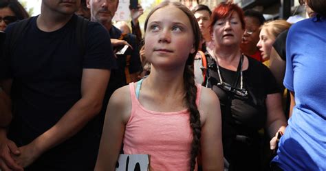 Ihr neuer roman ist auf jeden fall ein bedeutsames zeitdokument. Danke, Greta Thunberg! | freundin.de