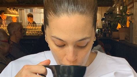 Ashley Graham Shares Photo Of Her Breastfeeding Her Son Publicly Video