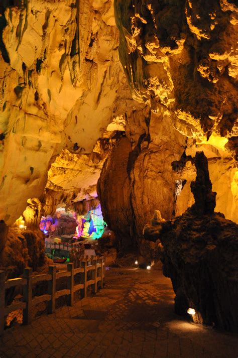 Photo Image And Picture Of Guilin Crown Cave Landscape