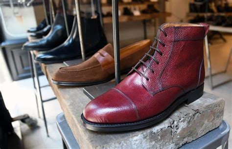 A Gentlemans Guide To Choosing Bespoke Footwear