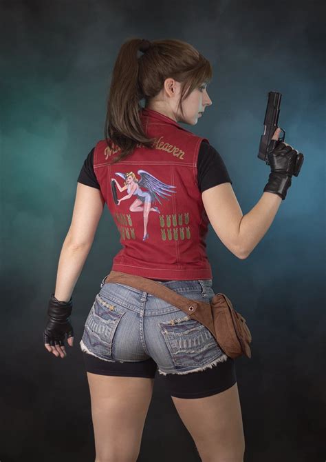 Enji Night On Twitter Claire Redfield Is Here It Was Quite Obvious Who S Going To Be The
