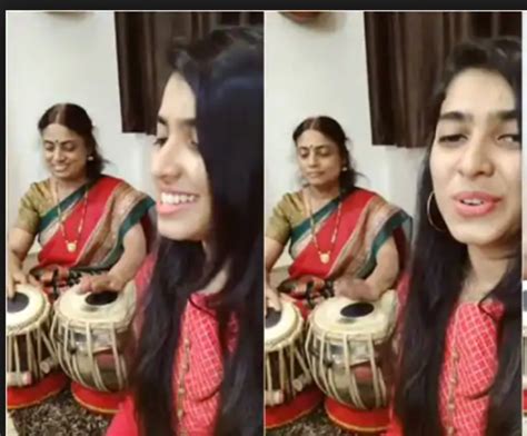 Viral Video Mother Daughter Duo Soulful Performance Of Music Goes