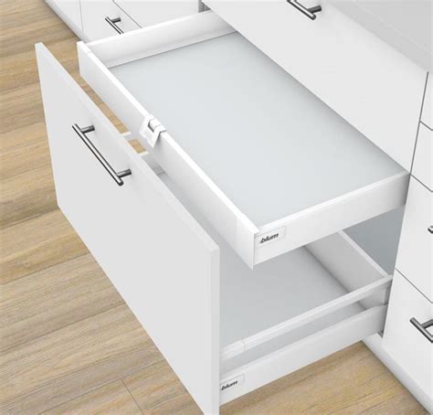 Casserolier petite profondeur / idees recues pour petite cuisine n 2 mettre a tout prix des meubles d angles gain de place appartement. Casserolier Petite Profondeur - Réalisations de Cuisines ...