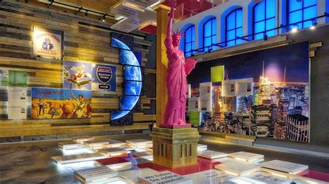 Or book now at one of our other 1055 great restaurants in hamburg. Auswanderermuseum Hamburger "BallinStadt" | NDR.de ...