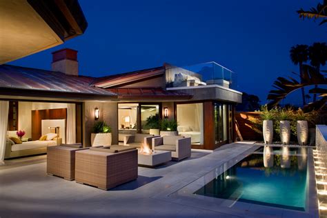 10 Swimming Pool Landscape Lighting Ideas