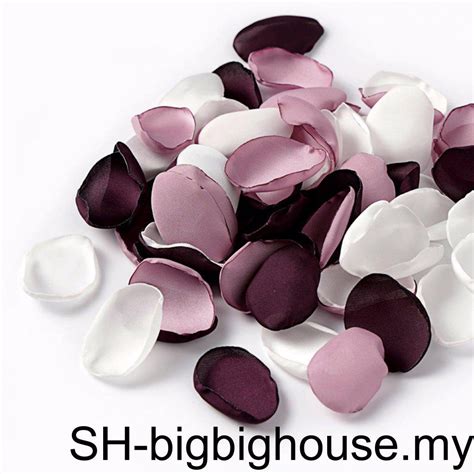 200pcs Rose Petals Artifical Flowers Hand Scattered Rustic Room