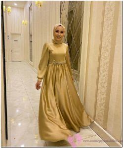 Altın Rengi Tesettür Mezuniyet Elbisesi Tesettür Giyim Modelleri