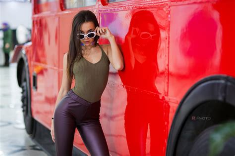 X Reflection Girl Brunette Woman Sunglasses Model