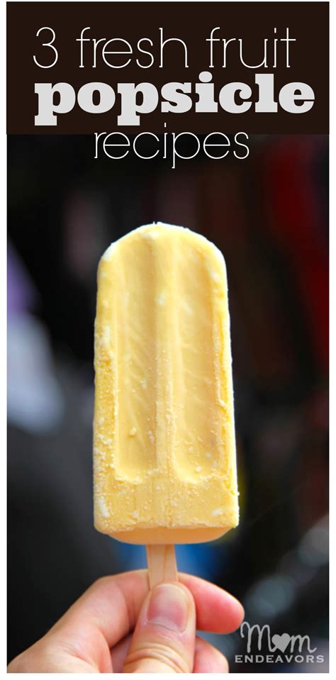 Start with your strawberries and begin to load the popsicle molds. Fresh fruit popsicles - 3 delicious recipes!