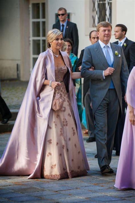 Последние твиты от the royal family (@royalfamily). The Wedding of Juan Zorreguieta and Andrea Wolf ...