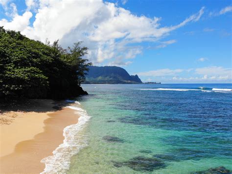 20 Best Kauai Hawaii Beaches That Promise Amazing Views