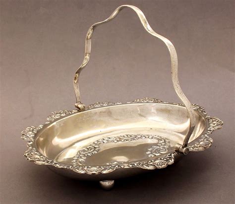 Antique Silver Plate Oval Repousse Scalloped Fruit Basket Bowl Swing