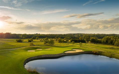 Tee Time The Best Golf Courses In And Around London Luxury London