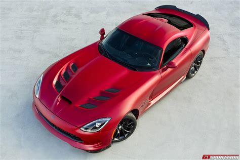 2015 Dodge Viper Srt Poses In New Matte Red Gtspirit