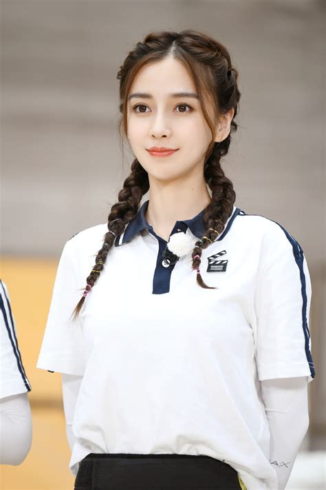 See her dating history (all boyfriends' names), educational profile, personal favorites. Angelababy剧情介绍_找歌谱网
