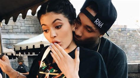Whoa Tyga Grabs Kylie Jenners Butt In Steamy Pda Filled Snapchat Entertainment Tonight