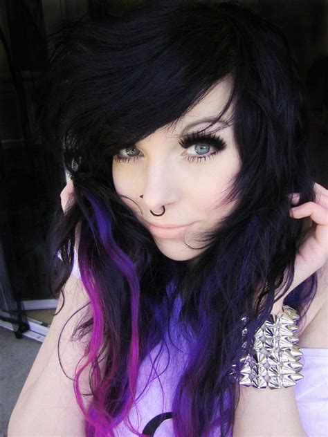 Share the best gifs now >>>. ira, vampira, emo, girl, scene, queen, make up, hair ...