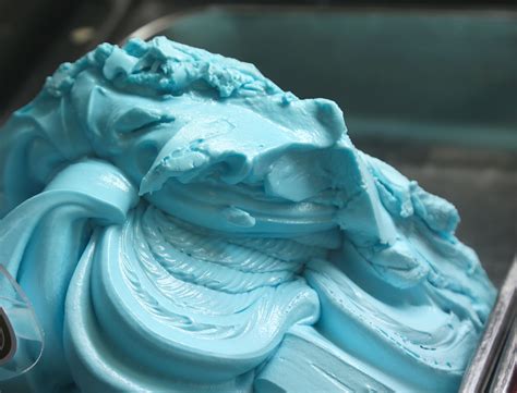 Provided to youtube by the orchard enterprisesgelato gusto puffo · ludmilla spleeneeeh?!?℗ 2014 bloody sound fucktoryreleased on: Ma di che cosa sapeva il gelato al gusto Puffo? - La ...