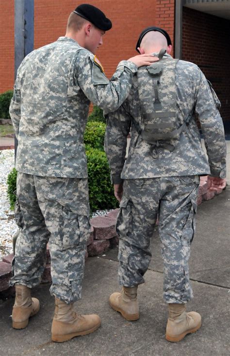 Soldiers Helping Soldiers Battle Buddies Help Each Other During Tough