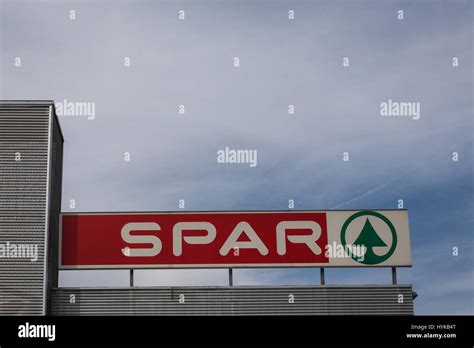 Spar Logo Stock Photos And Spar Logo Stock Images Alamy
