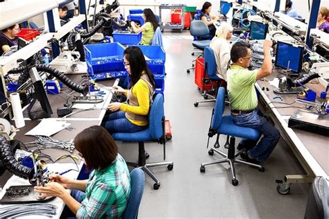 Check spelling or type a new query. For Hourly Jobs, White-Collar Perks - WSJ