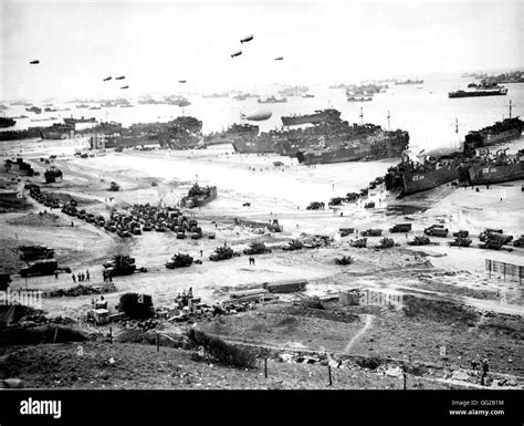 Débarquement Des Troupes Alliées Sur Les Plages De Normandie France 6