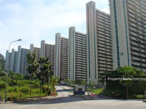 Unik sekali ya desain taman dinding di atas? Taman Terubong Indah (Majestic Heights) details, flat for ...