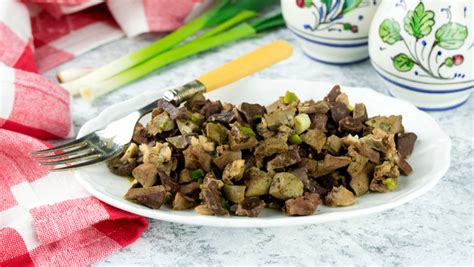 Check spelling or type a new query. Coratella di agnello cucinata con l'aglio