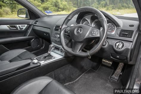 VIDEO Mercedes AMG C63 Engine Sound Comparison Old W204 6 2L NA V8