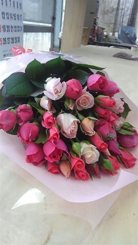 Gambar Sejambak Bunga Ros Merah Barbaratarohopkins