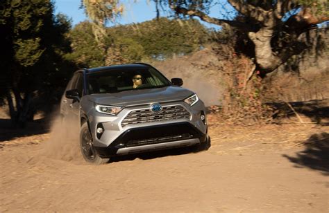 Toyota Rav4 Gains New Hybrid Xle Premium Trim For 2021 Carscoops