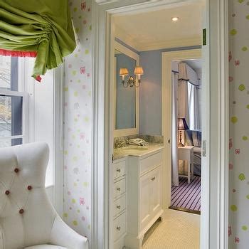 Jack and jill bathrooms save money and provide privacy for the different genders in your home. Jack And Jill Bathroom Doors - Homipet | Jack and jill ...