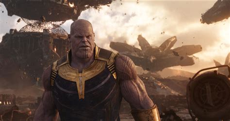 Avenger Infinity War Thanos Mid Battle Revista Pantallas