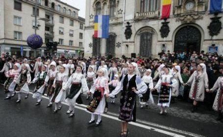 22 iunie 1963, bucurești) este considerata cea mai importanta interpretă. Ansamblul Maria Tanase