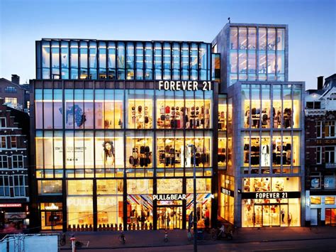 Forever 21 to close its Amsterdam flagship store - News : Retail (#915438)