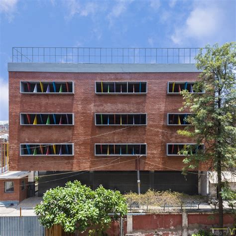 New Delhi School With A Unique Combination Of Concrete Finishes Bright