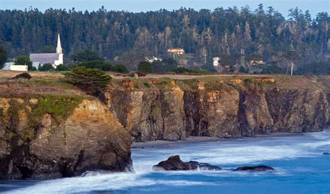 7 Perfect Little California Towns You Should Visit With