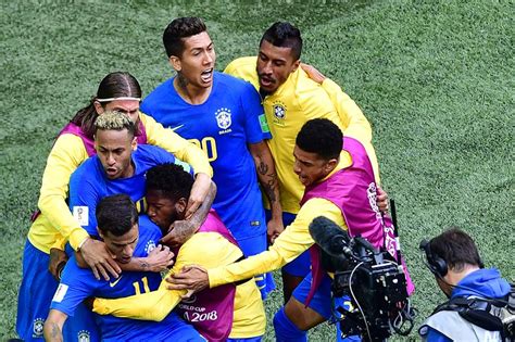 «podes fazer o que quiseres, inspiras toda a gente à tua volta». Brasil vence a Costa Rica com gols de Coutinho e Neymar no ...