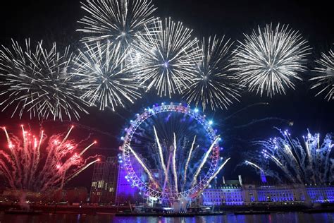 In Pictures New Year Celebrations Around The World Gallery Al Jazeera
