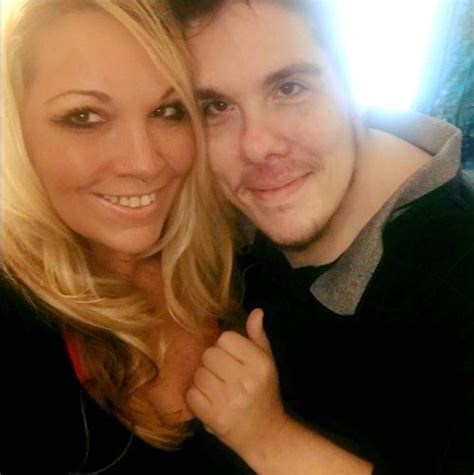 He and his younger brother justin were born to an alcoholic mother who separated from their father when the boys. 'My 600-lb Life': Steven Assanti Lashes Out about Wife ...