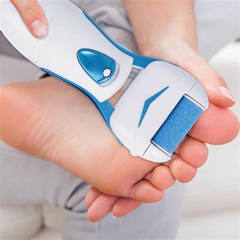 Pritech electric foot callus remover also comes in exclusive design and technology that makes it a professional foot file pedicure tool suitable for removing dead skin, hard cracked, dry skin, and tough calluses. ELECTRIC FOOT CALLUS REMOVER - RunSpree.com