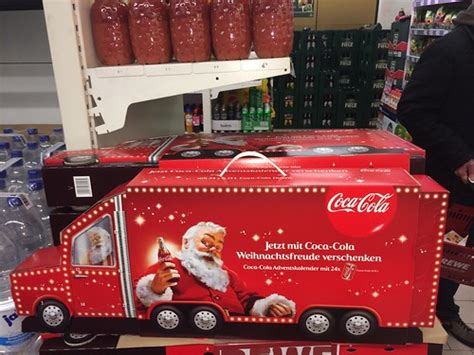 From 1938 to 41 over 6000 k15ms were produced with only. Coca Cola Adventskalender Truck | 24 cans of coke! | Like ...
