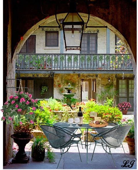 French Courtyard New Orleans Decor New Orleans Architecture New