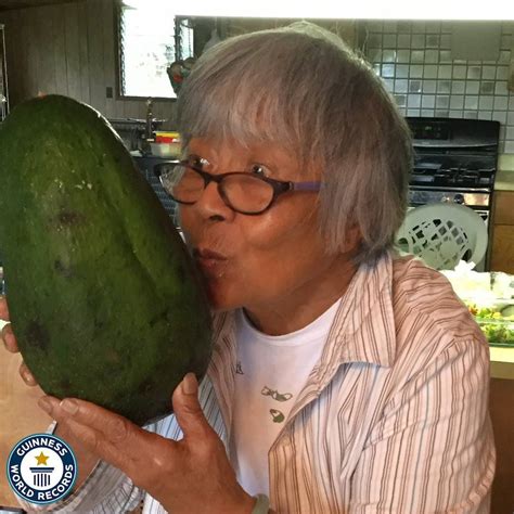 heaviest avocado anyone for a 5 lb avocado 🥑 by guinness world records