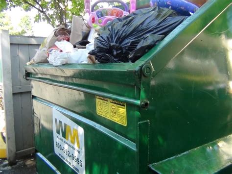 Waste Management strikes – The Hawkeye